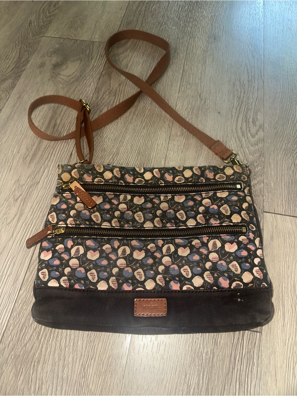 Fossil Passport Black Floral Canvas Crossbody Shoulder Handbag Purse